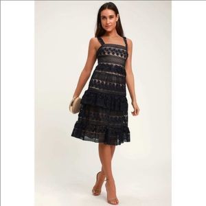 Lulu’s Navy Eretheral Lace Tiered Dress, Sz XS